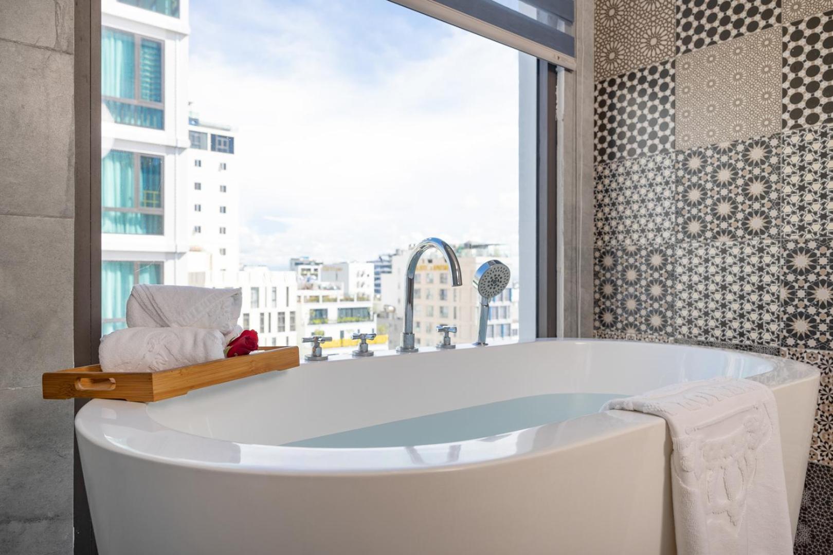 Minh Chau Premium Hotel Danang Zewnętrze zdjęcie